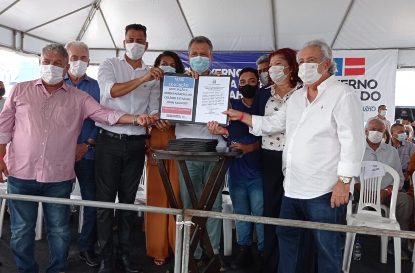  No sul da Bahia, Rui autoriza recuperação de rodovias e entrega doações em Santa Cruz da Vitória