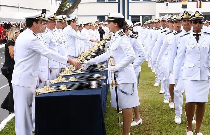  Marinha divulga concurso com 960 vagas para Fuzileiro Naval