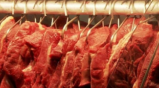  Picanha, filé-mignon, porco… Por que o preço da carne está caindo?