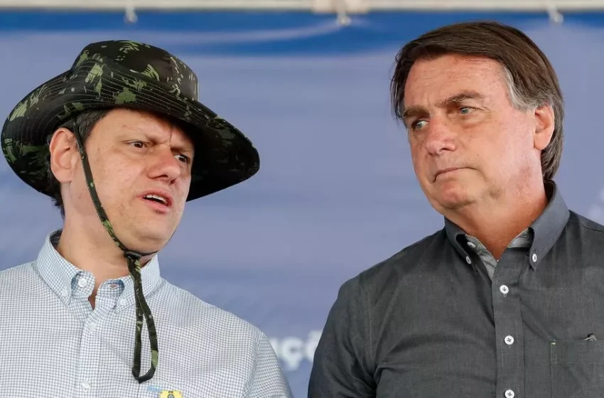 Bolsonaro comete gafe e usa fuga em presídio sob gestão de Tarcísio para atacar Lula