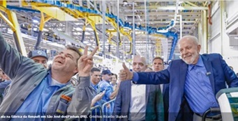 Efeito Lula: dispara o número de empregos na indústria