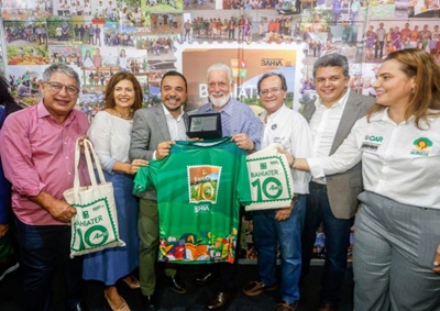 Em Ilhéus, Jaques Wagner recebe homenagem no Chocolat Bahia 2025: “Orgulho de fazer parte dessa história”