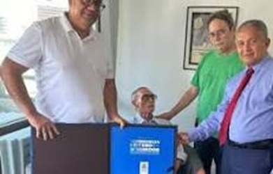  Morre aos 102 anos ex-prefeito de Salvador Virgildásio de Senna, deposto pelo golpe militar de 1964
