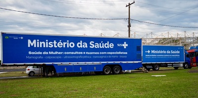  Representante do Ministério da Saúde visita Carreta de Saúde da Mulher em Vitória da Conquista (BA)