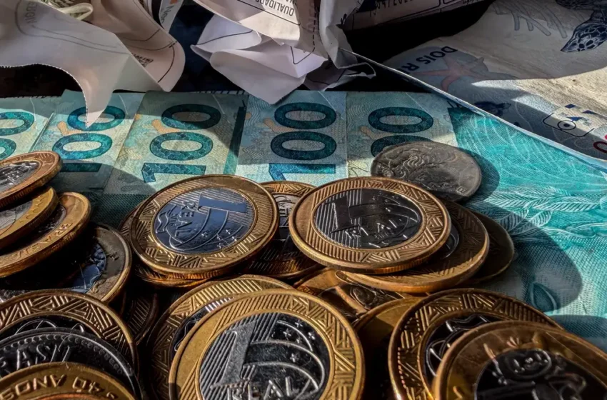  Arrecadação federal soma R$ 235,5 bilhões em agosto, impulsionada pelo setor de petróleo e gás