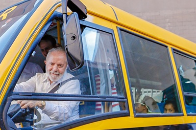  Lula envia ao Congresso PEC da tarifa zero no transporte público